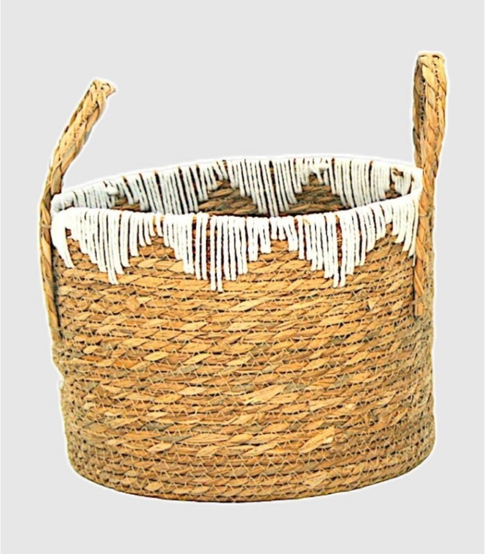Medium white natural basket