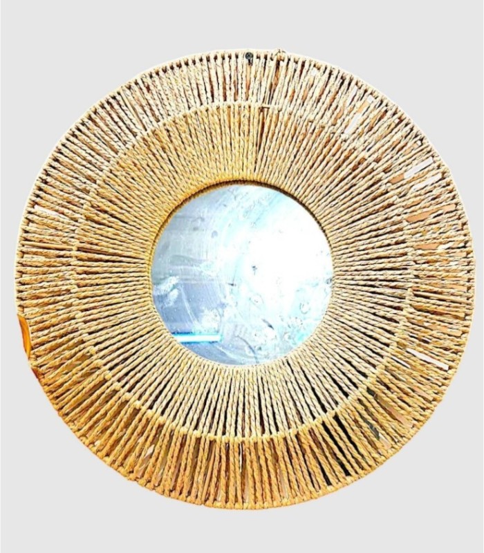 Round mirror with natural rope