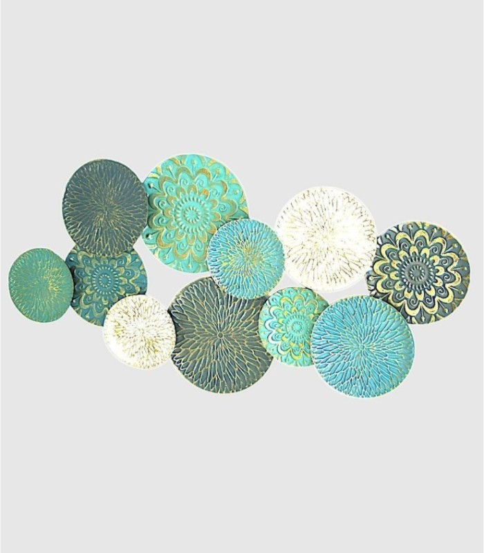 Composition of metal plates for hanging