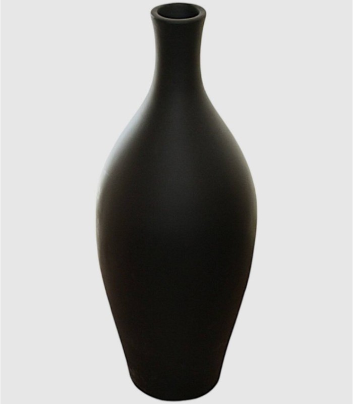 Zwarte terracotta vaas. Zoemend.