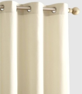 Lichtgrijs en beige verduisteringsgordijn