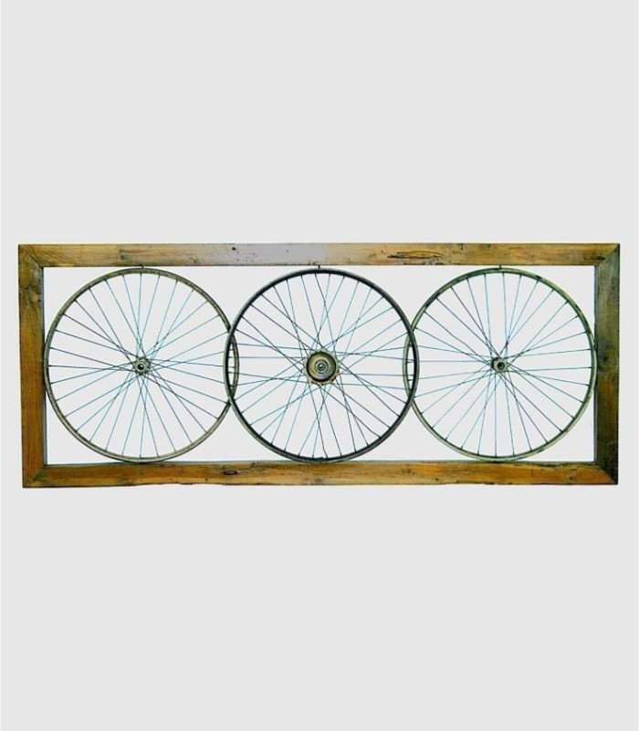 Hanging frame with 3 wheels