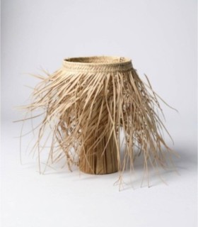 Kegelvormige raffia lamp met palmkap