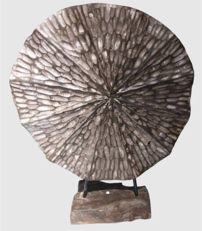 Wooden log figure