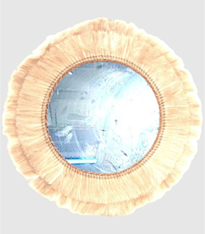 Mirror with natural colored fringes