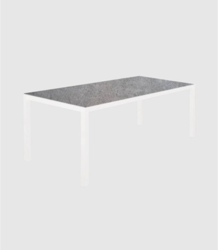 Eettafel van duinsteen