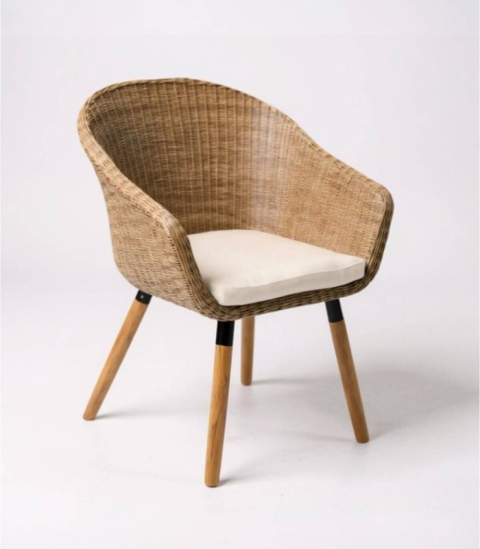 Set of 2 synthetic rattan chairs