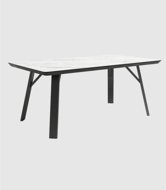 Kleine rechthoekige tafel van Carrara Baltisch lemmet.
