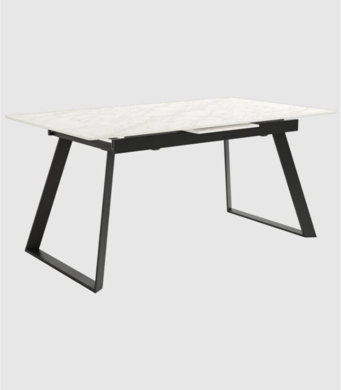 Grote uitschuifbare Saona-tafel in zwart Carrara-hout.