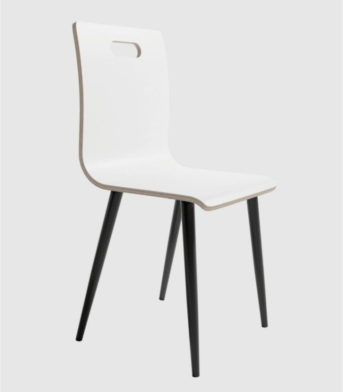 Pack of 4 white Sofia chairs