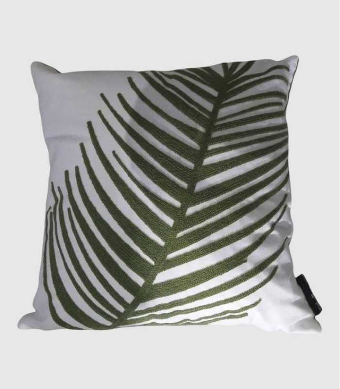 Groen kussen met bladmotief, 45x45 cm.