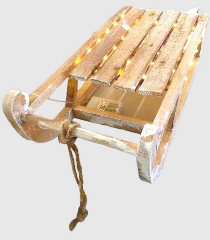 Christmas ornament in the shape of a sleigh